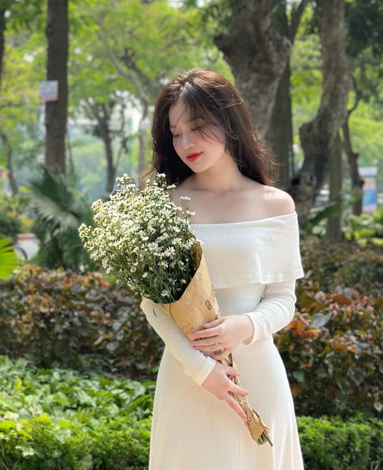 Ms. Đặng Hà Trang